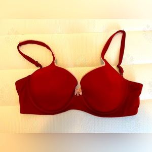 Victoria’s Secret Body by Victoria Lined Demi Bra 36DD